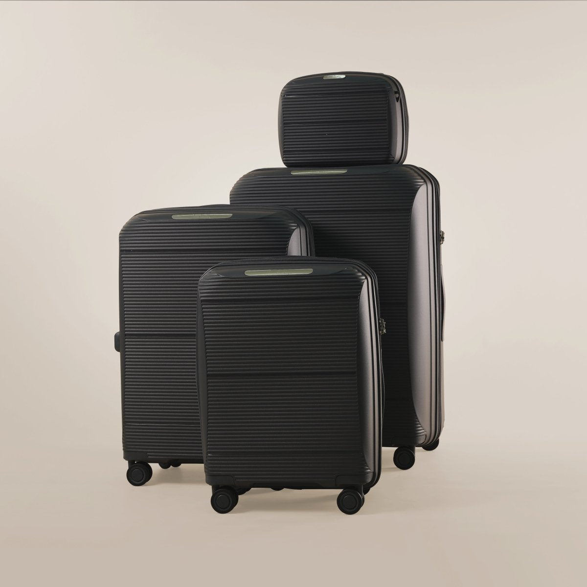 Vienna Suitcase, Unbreakable Set of 3 + Beauty Case - Light Silver - MOON - Luggage & Travel Accessories - Pierre Cardin