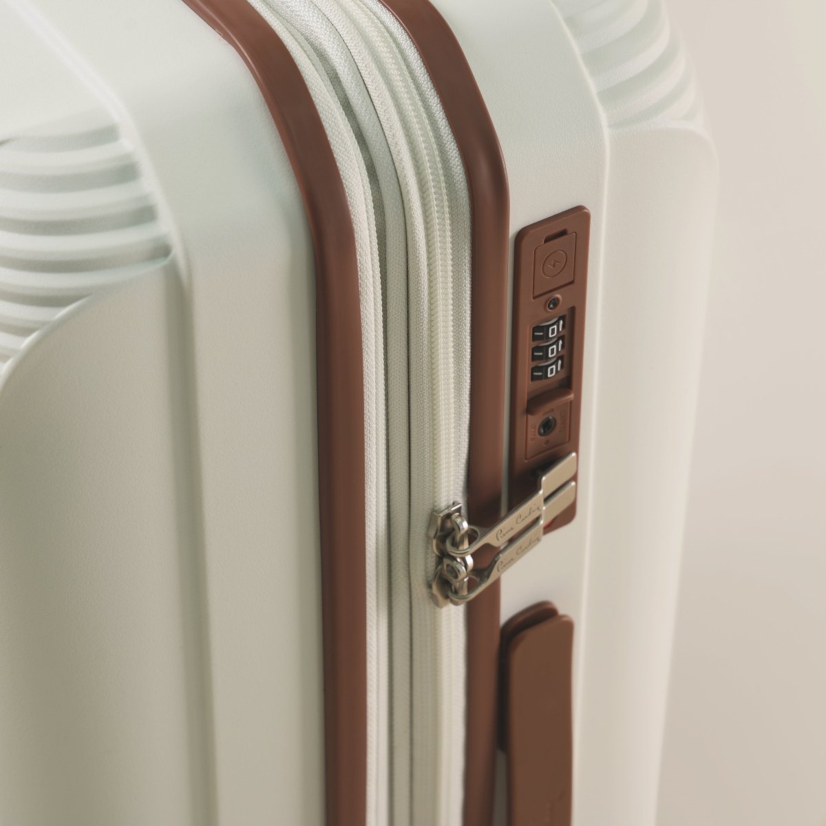 Vienna Suitcases,Unbreakable Set of 3 + Beauty Case - White - MOON - Luggage & Travel Accessories - Pierre Cardin