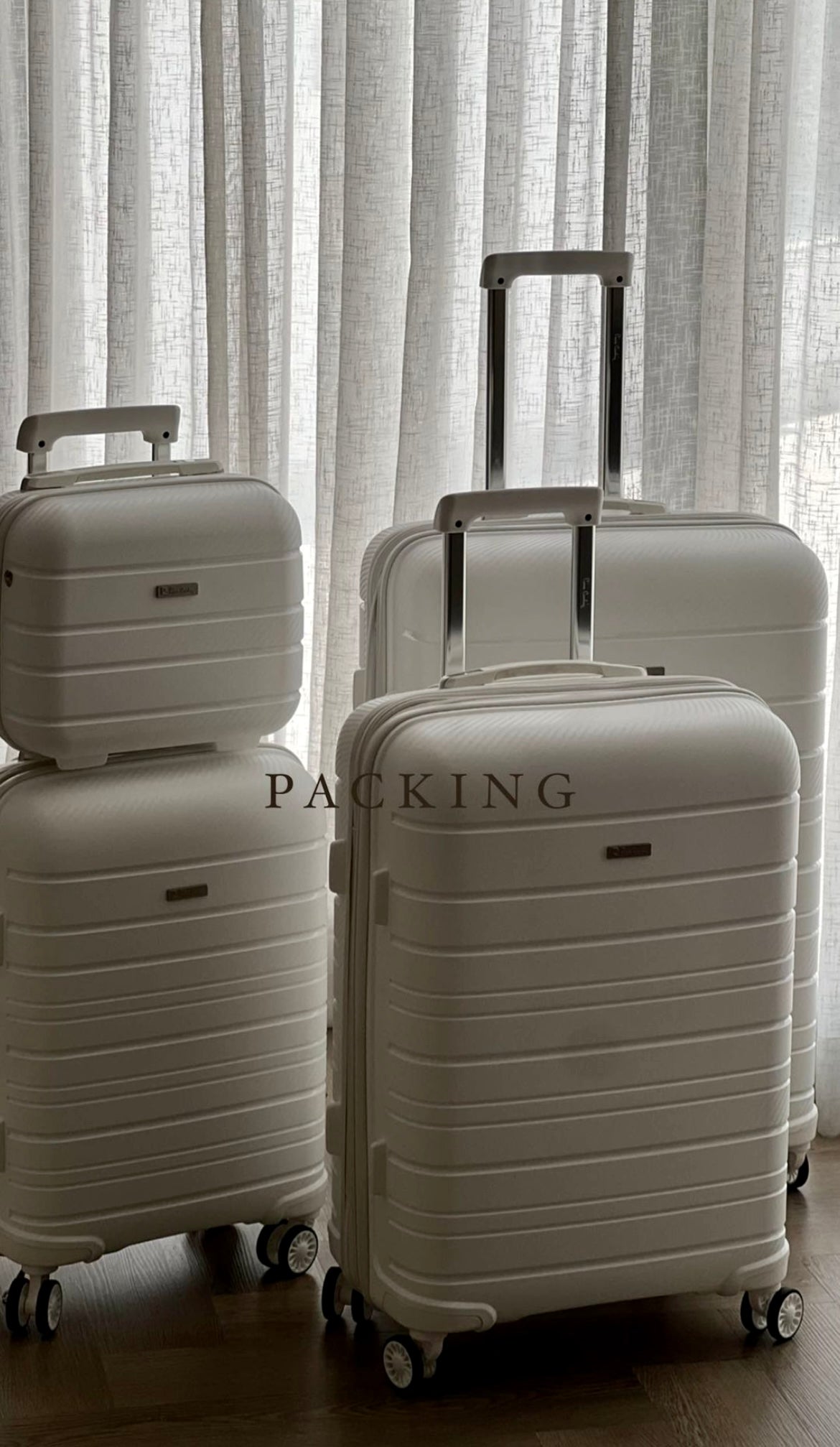 Pierre Cardin Hardcase Trolley Lyon Collection Set of 3 + Beauty Case- Navy - MOON - Luggage & Travel Accessories - Pierre Cardin - Pierre Cardin Hardcase Trolley Lyon Collection Set of 3 + Beauty Case- Navy - White - Luggage set - 13